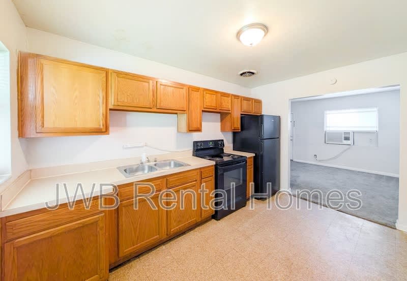 5432 Alpha Ave – photo 3