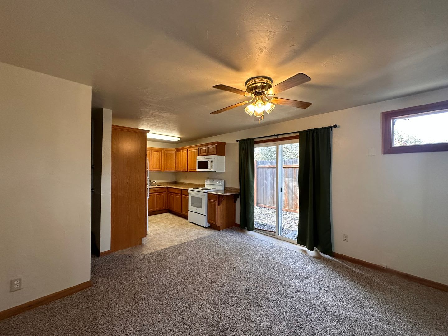 Cozy Veneta One Bedroom – photo 2