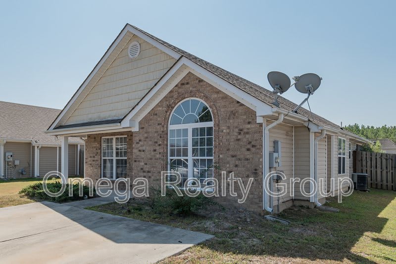 2170 Village Ln – photo 5