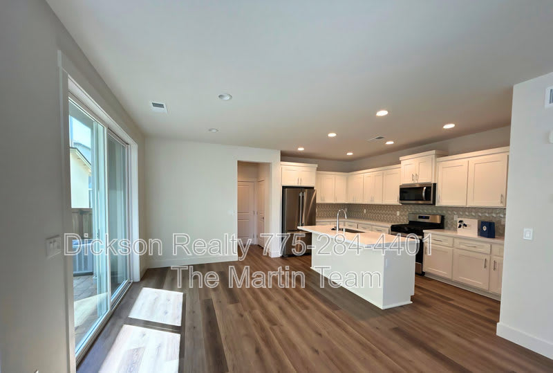 1365 Vine Gate Road – photo 4