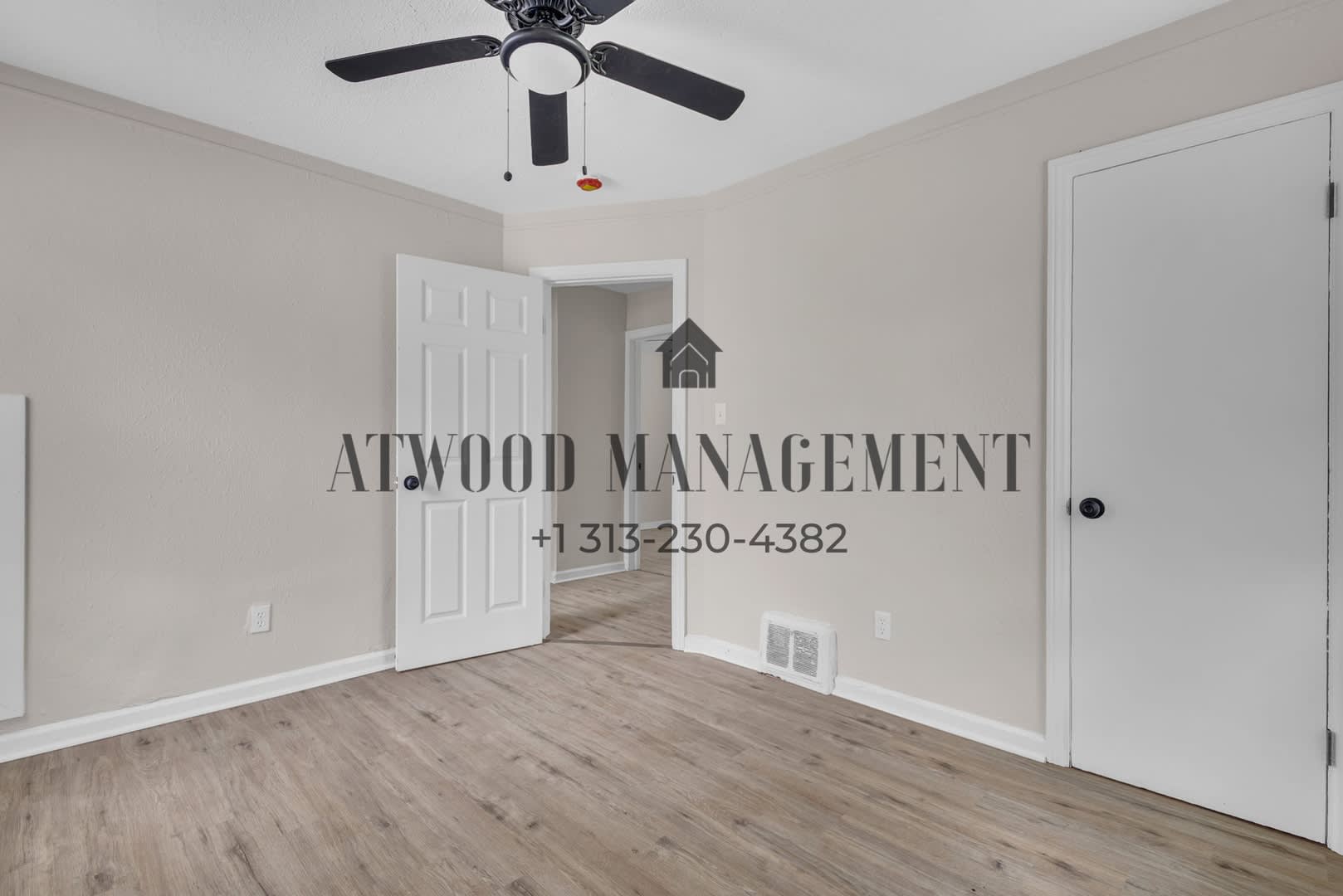 This beautifully updated 3-bedroom, 1-bath single-family home is ready for move-in! – photo 5