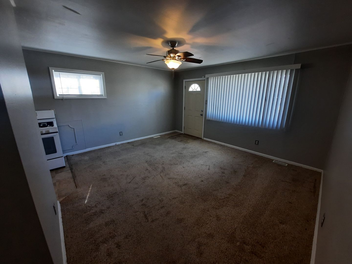 2 Bedroom, 1 Bathroom home! – photo 3