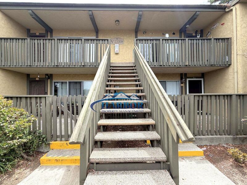 23308 Marigold Avenue V-201 – photo 3