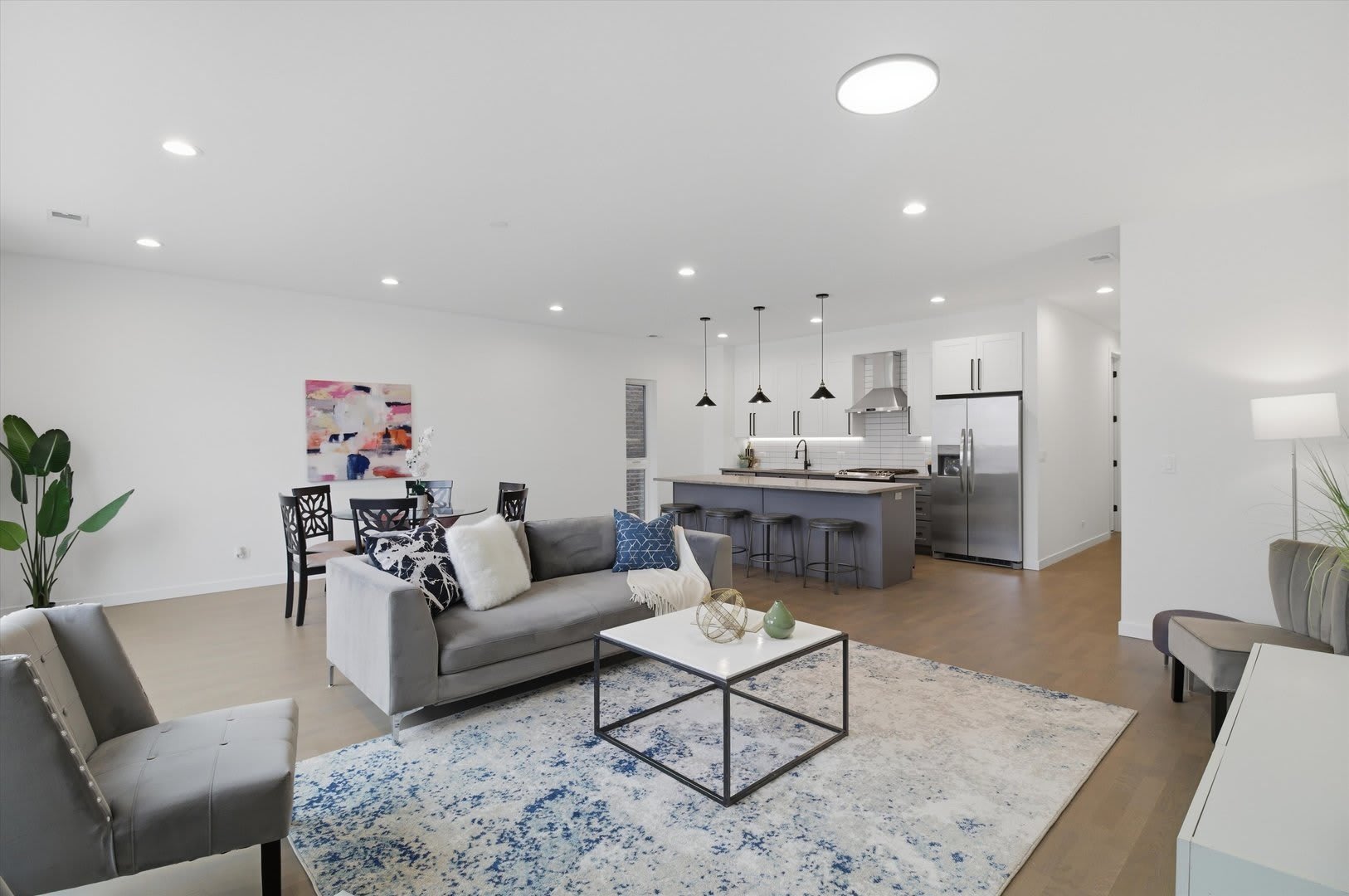 5824 N Lincoln Avenue – photo 4