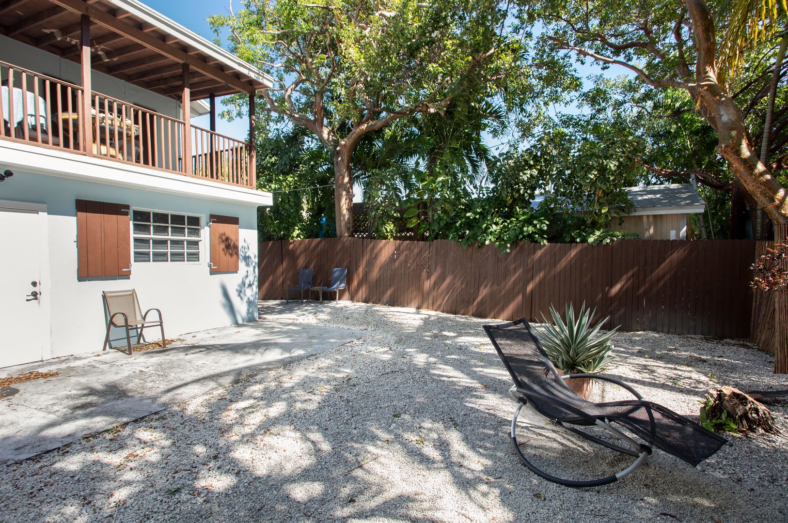 Private 1 bedroom with Bathroom and a Shared kitchen with other 3 bedrooms – photo 3