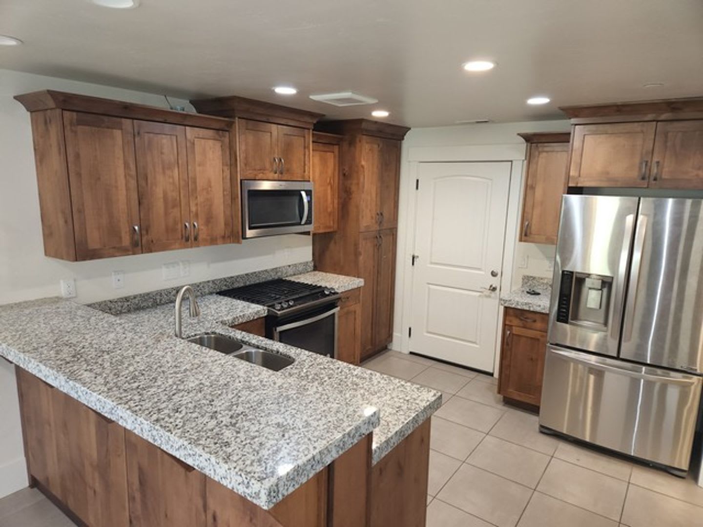 Park’s Edge Townhome with Community Pool & Hot Tub – photo 2
