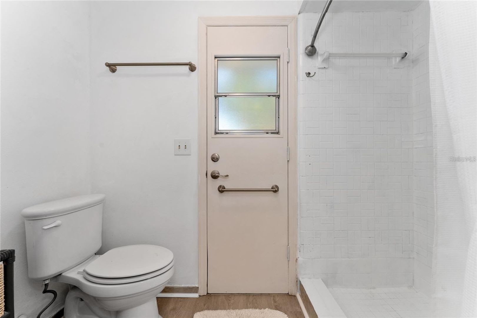 2BR/2BA Orlando Villa with Private Pool & 2-Car Garage — $1,850/mo – photo 2
