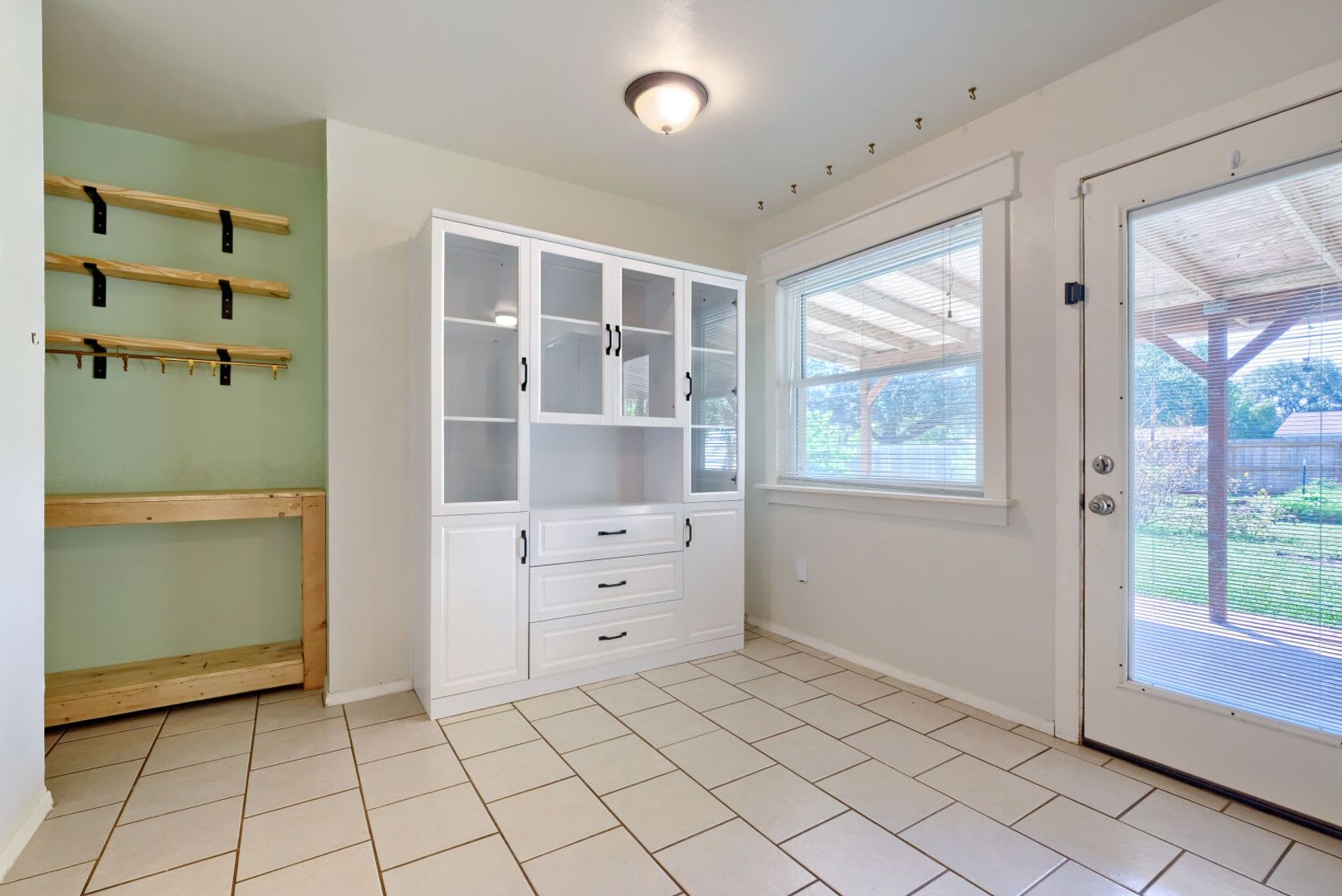 Great Location in the Heart of Schertz! – photo 4