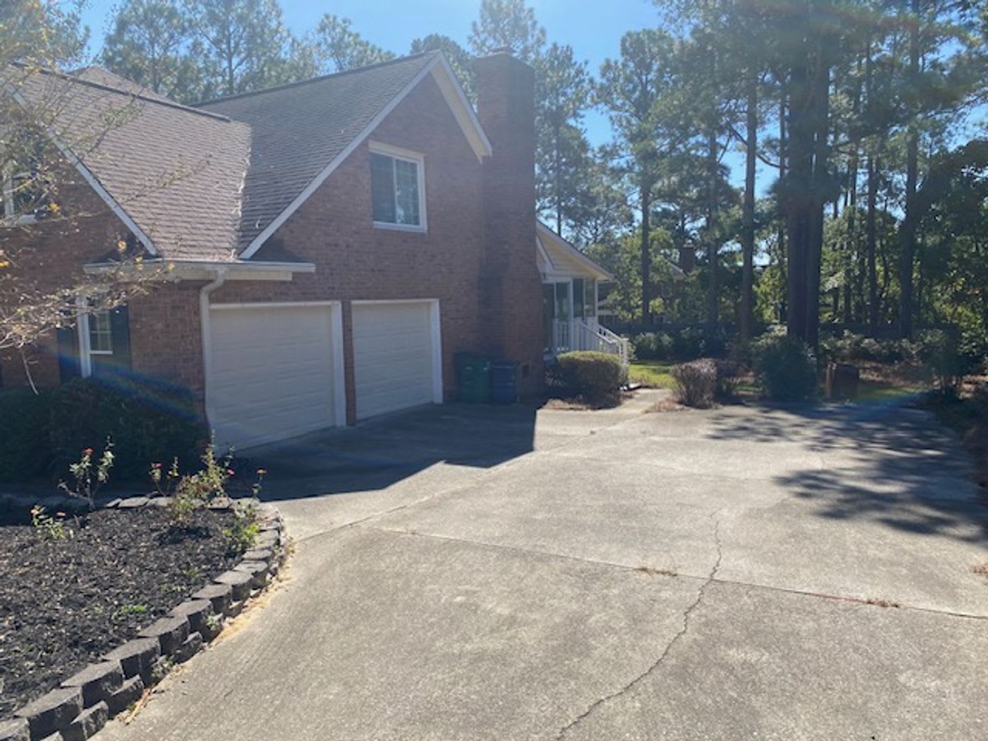 Gorgeous 5 Bedroom 3 Bathroom Brick Home in Woodside Plantation! – photo 4