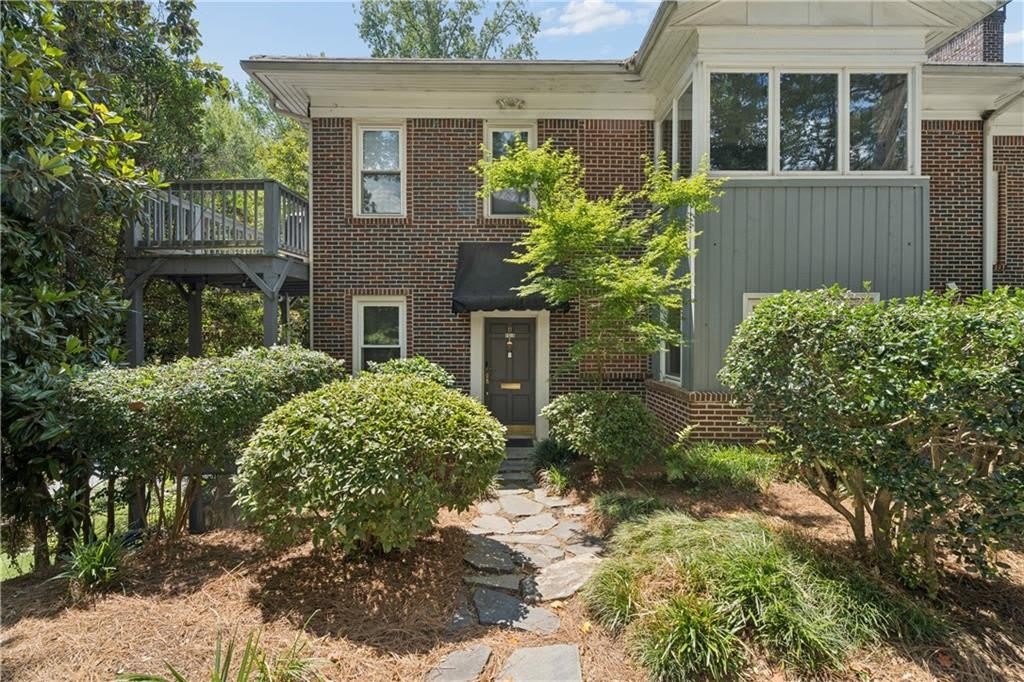 11 Polo Drive – photo 1