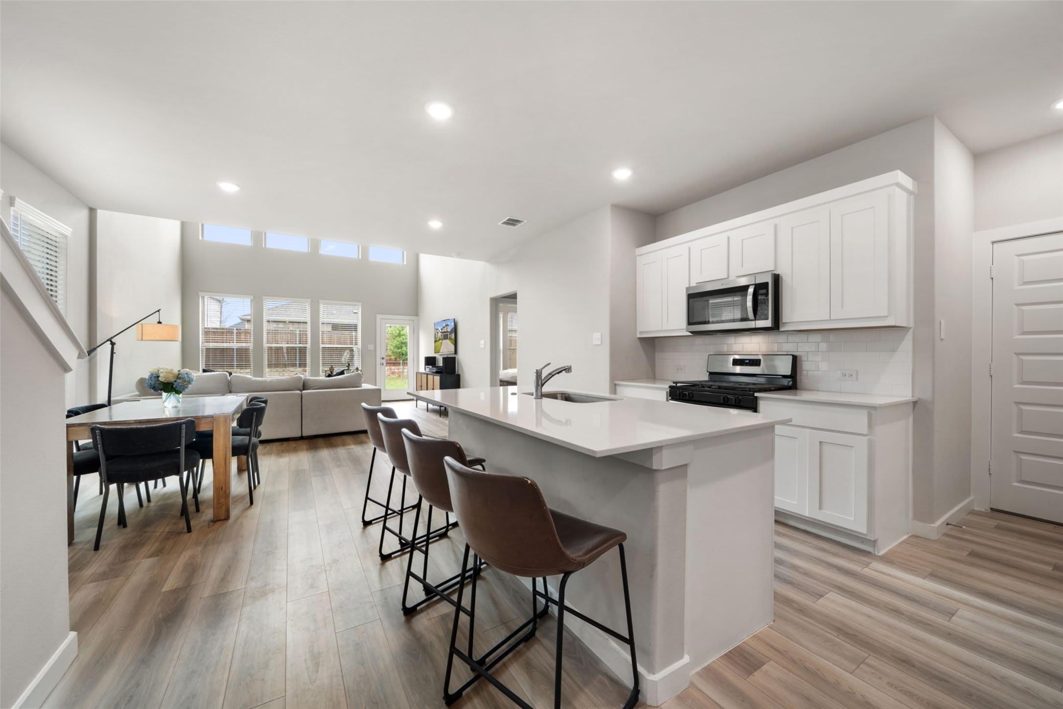 4803 Grandiose Drive – photo 2