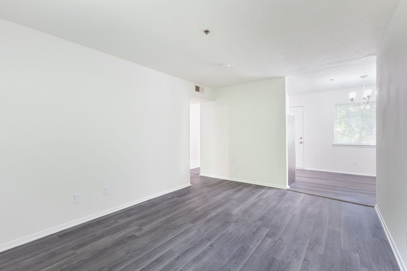 641 Powder Springs Smyrna LLC – photo 4