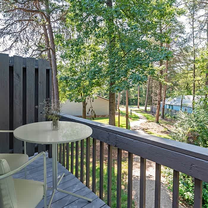 Country Club Apartment Homes – photo 5