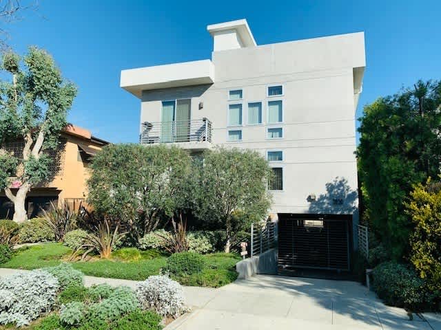3630 Mentone Ave. – photo 2