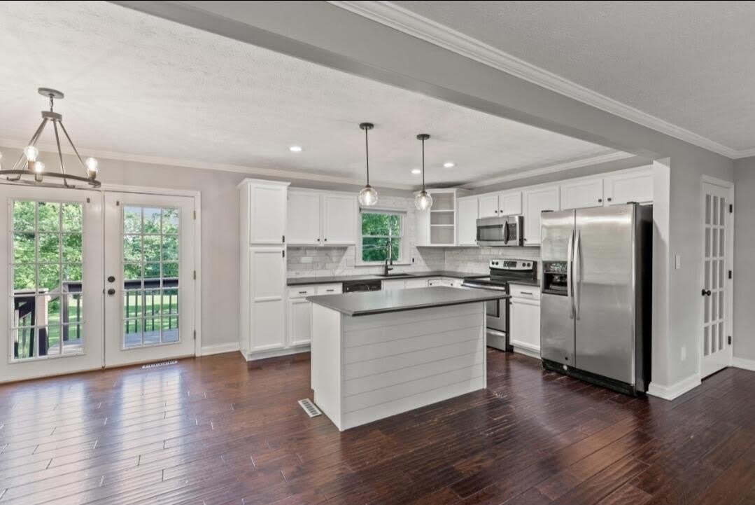 1353 Canonero Drive – photo 3