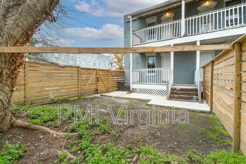 731 W 38th St – photo 3