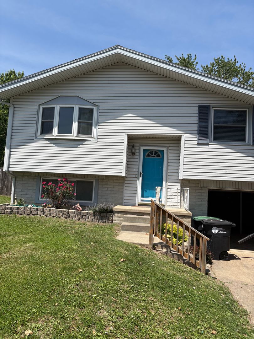 3 Bed 2 Bath 2095 – photo 2