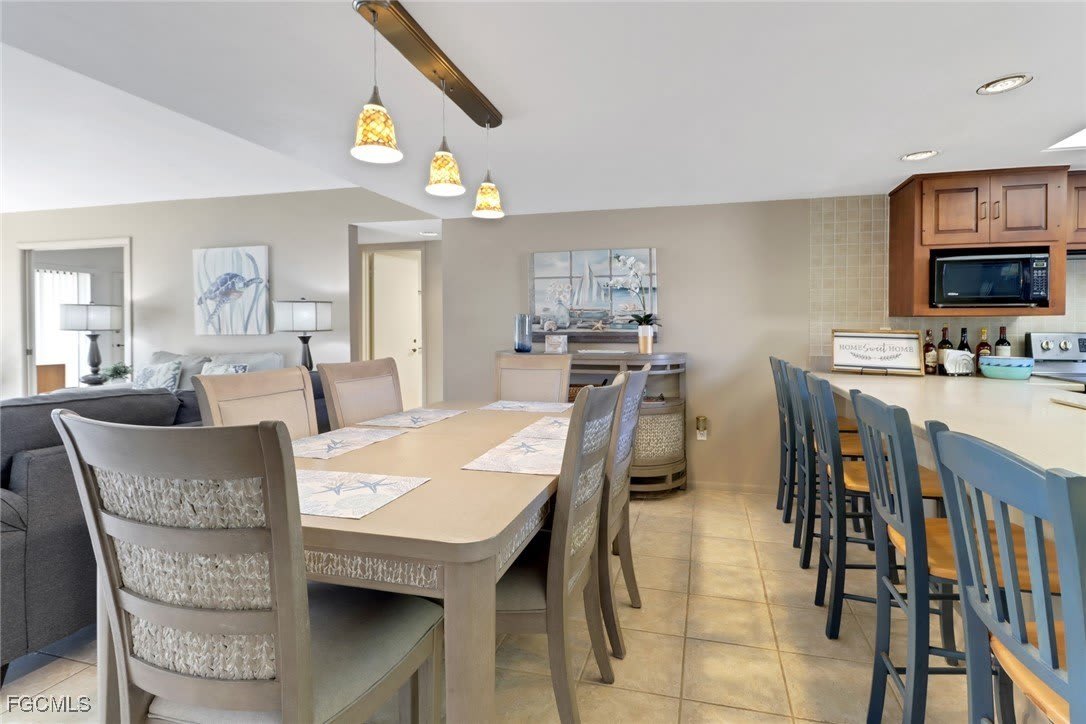 5015 Harbortown Lane – photo 2