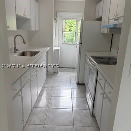 28008 SW 140th Ct – photo 4