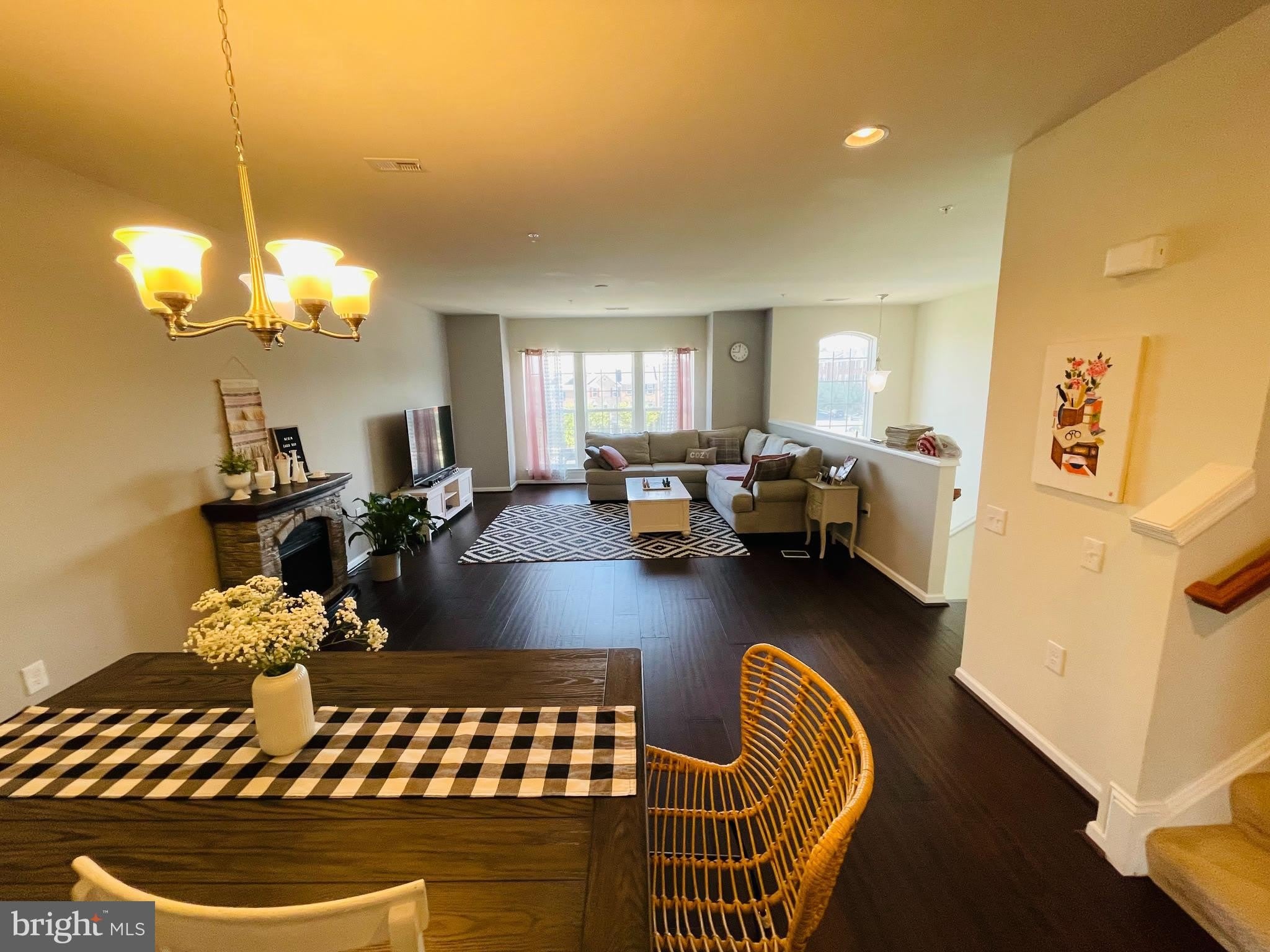 42699 WARDLAW Terrace – photo 4
