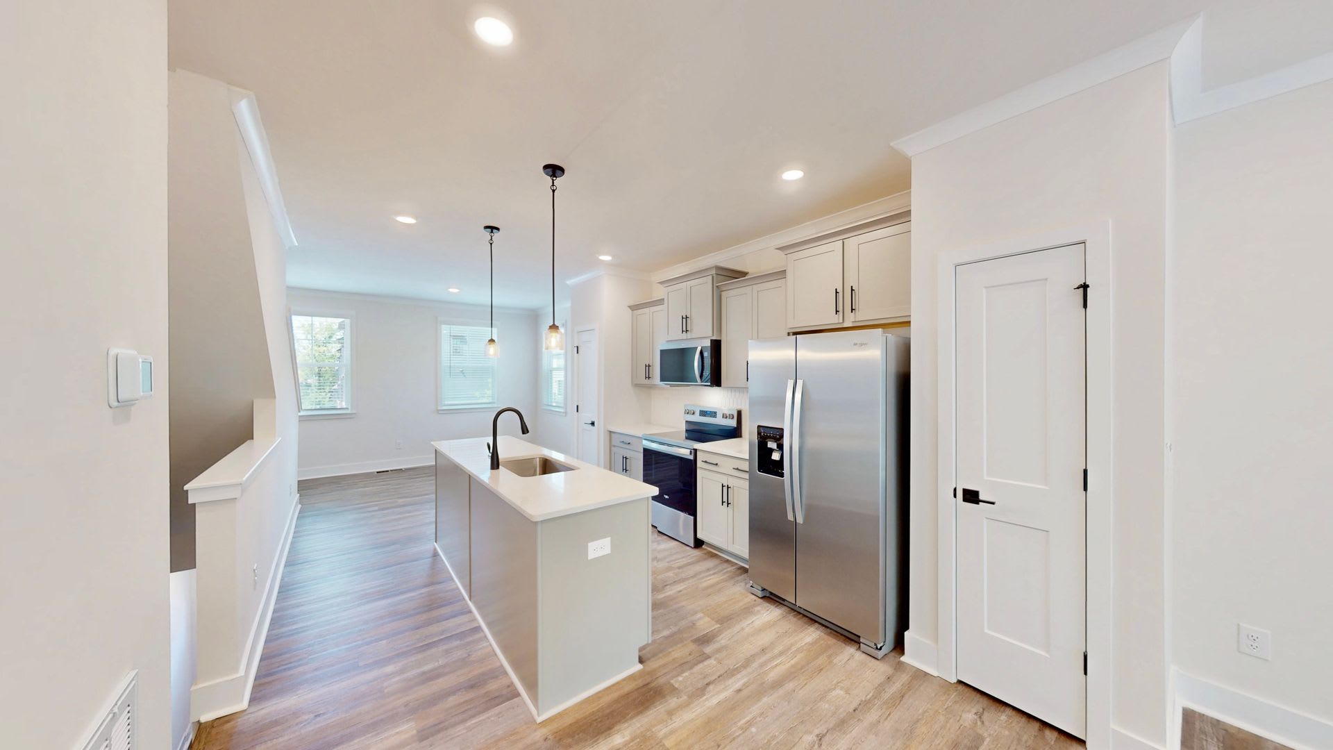 3640 Spencer Street – photo 2