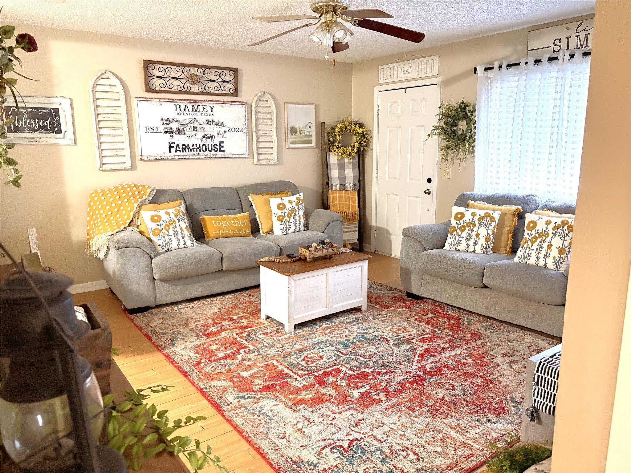 1032 W Florence Street – photo 2