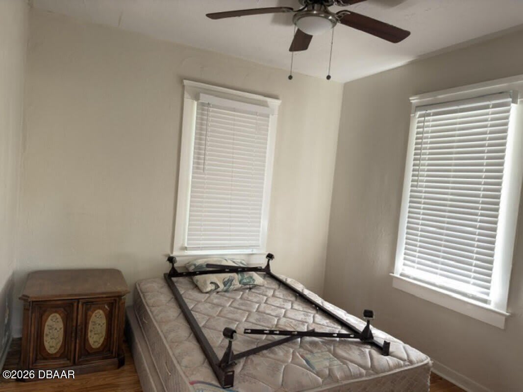 221 N Oleander Avenue – photo 5