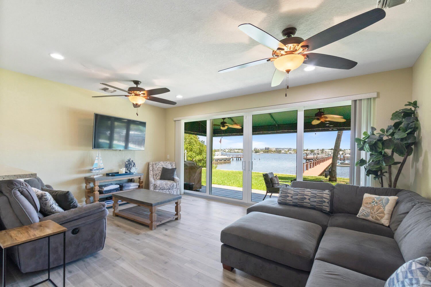 316 N Lake Drive – photo 4