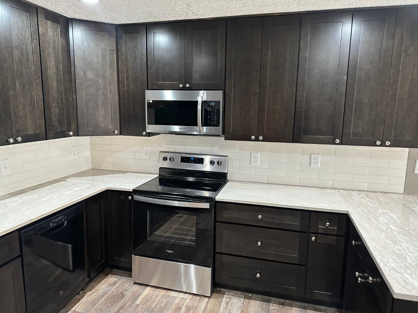 Wow 4 Bed 2 Full Baths Prime Smyrna Location Basement With Bonus Room Storage Hardwood Flooring Large And Private Lot – photo 4