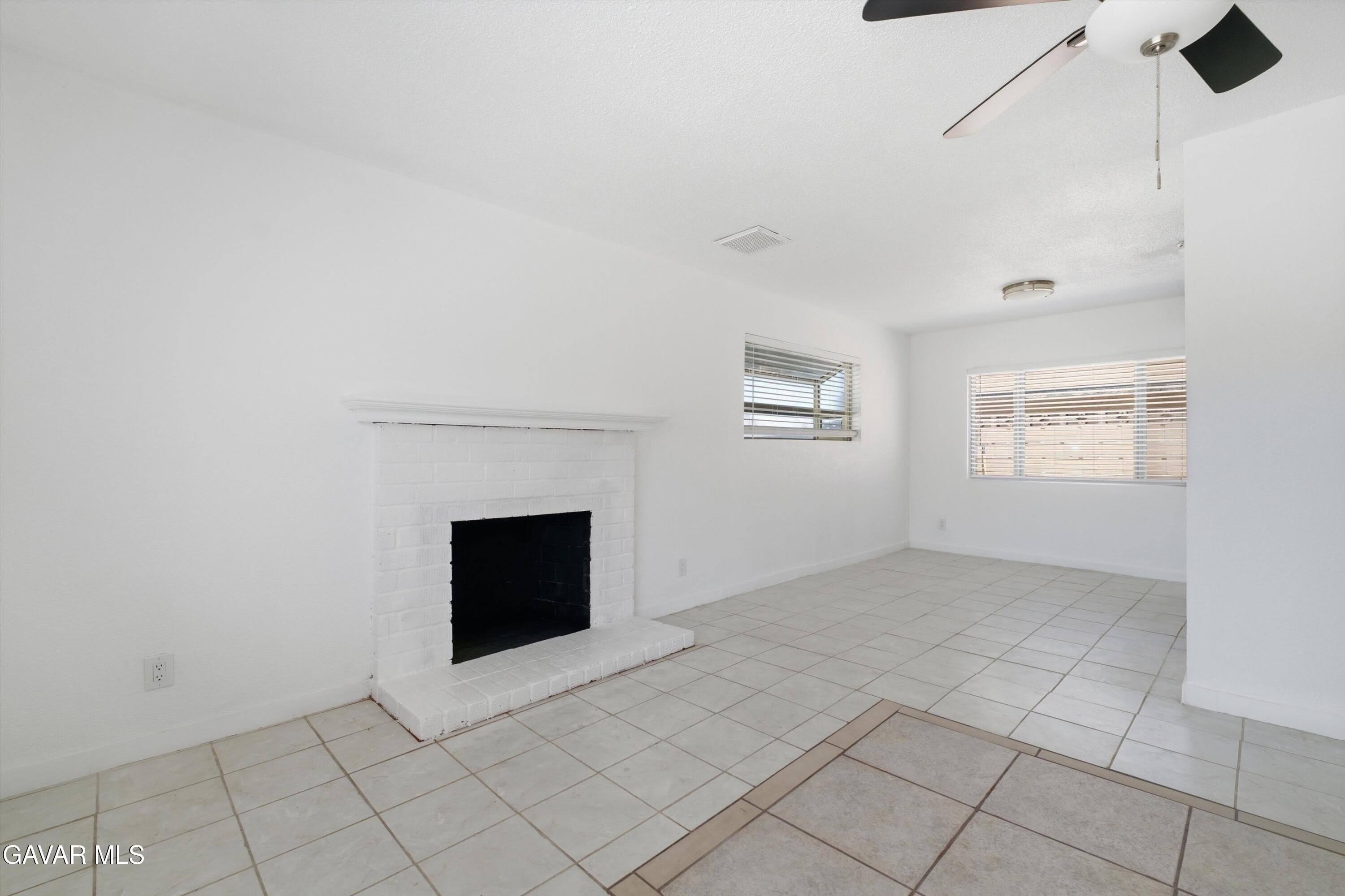 44338 W 23rd Street – photo 4
