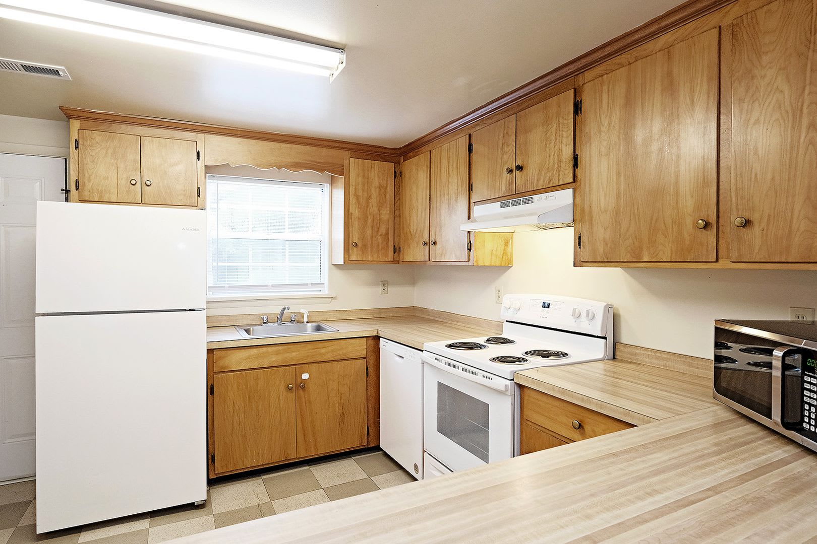 Woolen Mills Duplex Convenient to Pantops & Downtown – photo 4