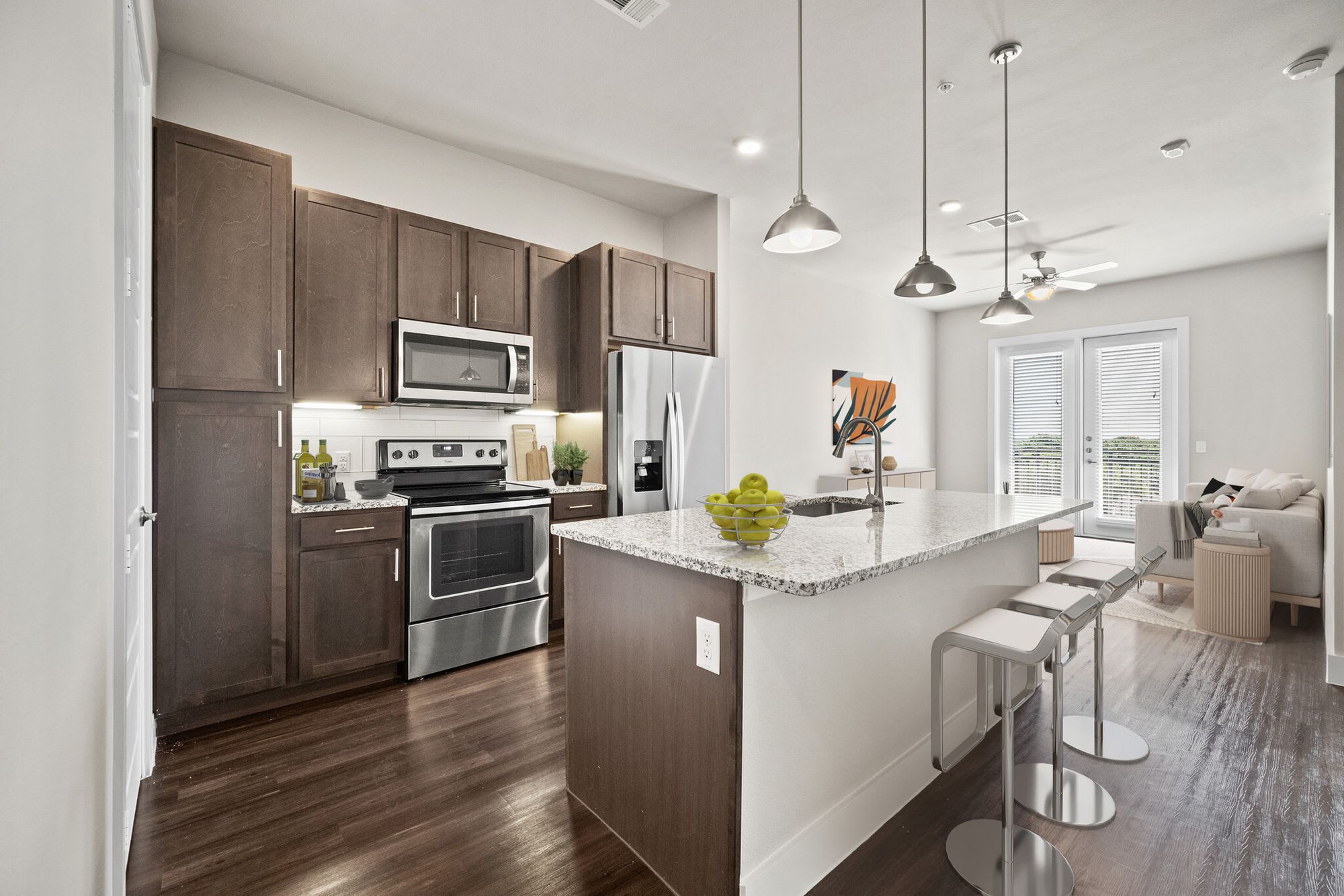 Eastbank River Walk Townhomes & Apartments – photo 4