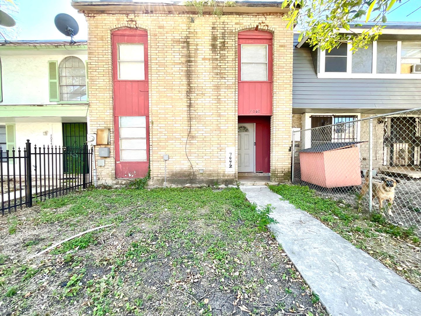 Available NOW! Prime Location 3-Bedroom, 2-Bath Home In Converse!! – photo 1