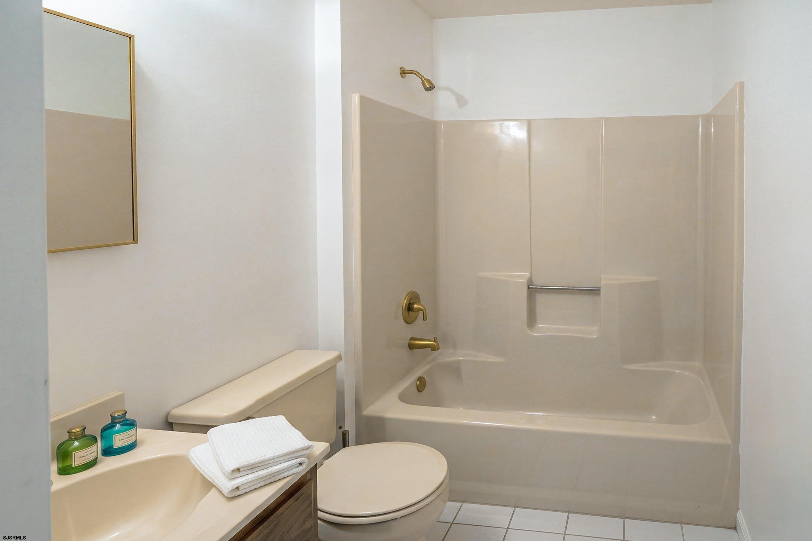 1 Broadmoor Dr – photo 5