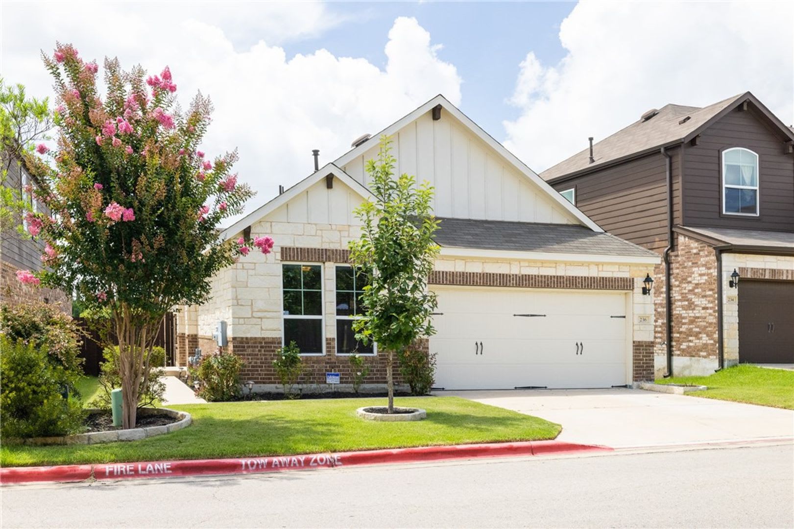 Mayfield Ranch 3 Bed / 2 Bath Single Story – photo 1