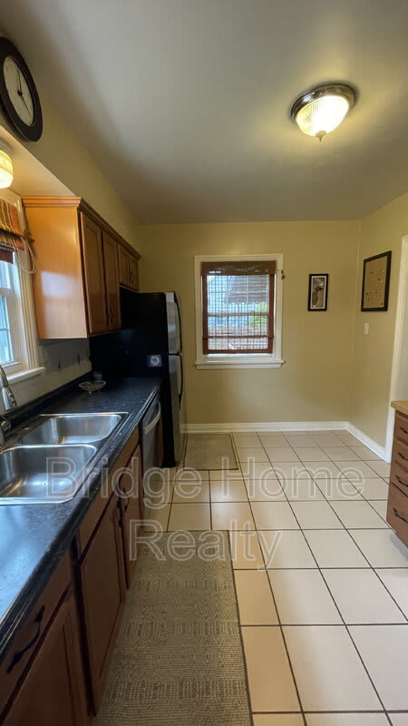 1101 South Main Street – photo 4