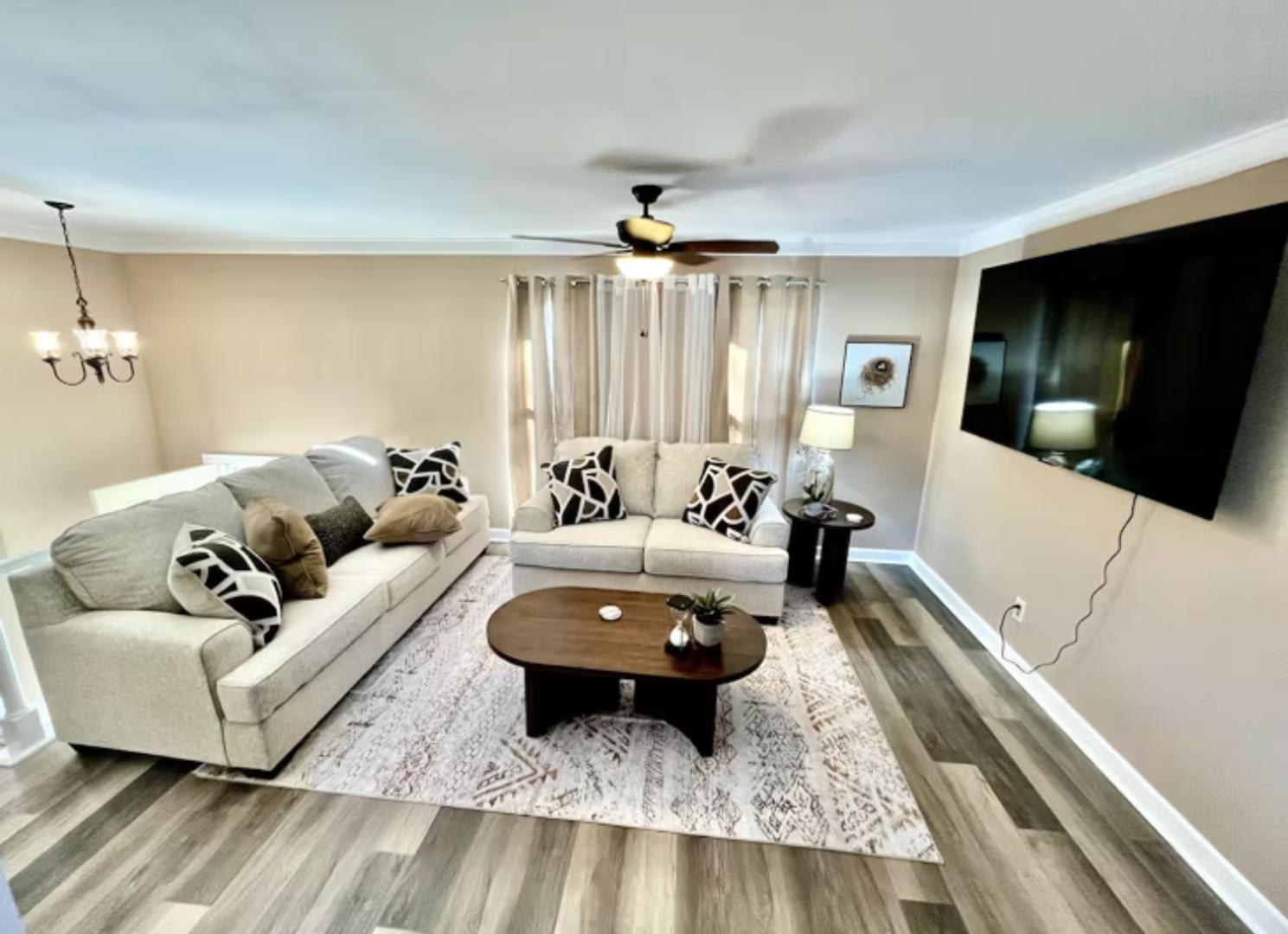Spacious 3 Bedroom With Outdoor Pool In Mason – photo 2