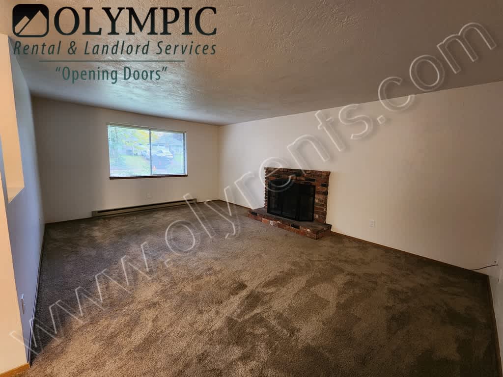 3101 Carpenter Hills Loop SE – photo 4