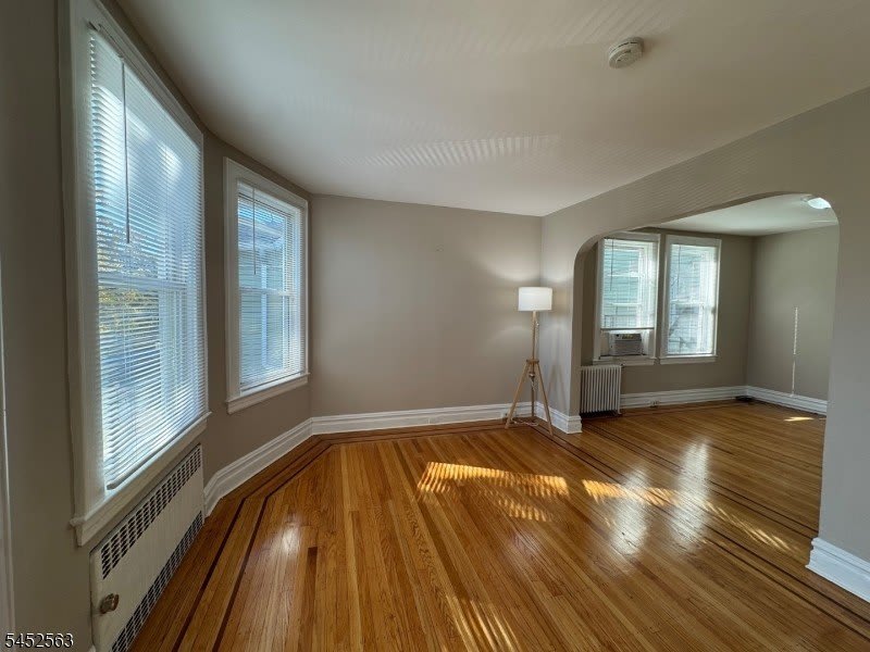 271 Davis Ave – photo 5