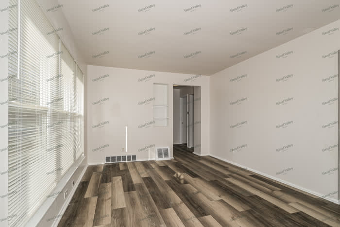 4305 Washington Street – photo 5
