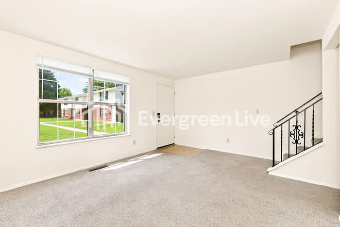8271 Mount Carmel Street – photo 5