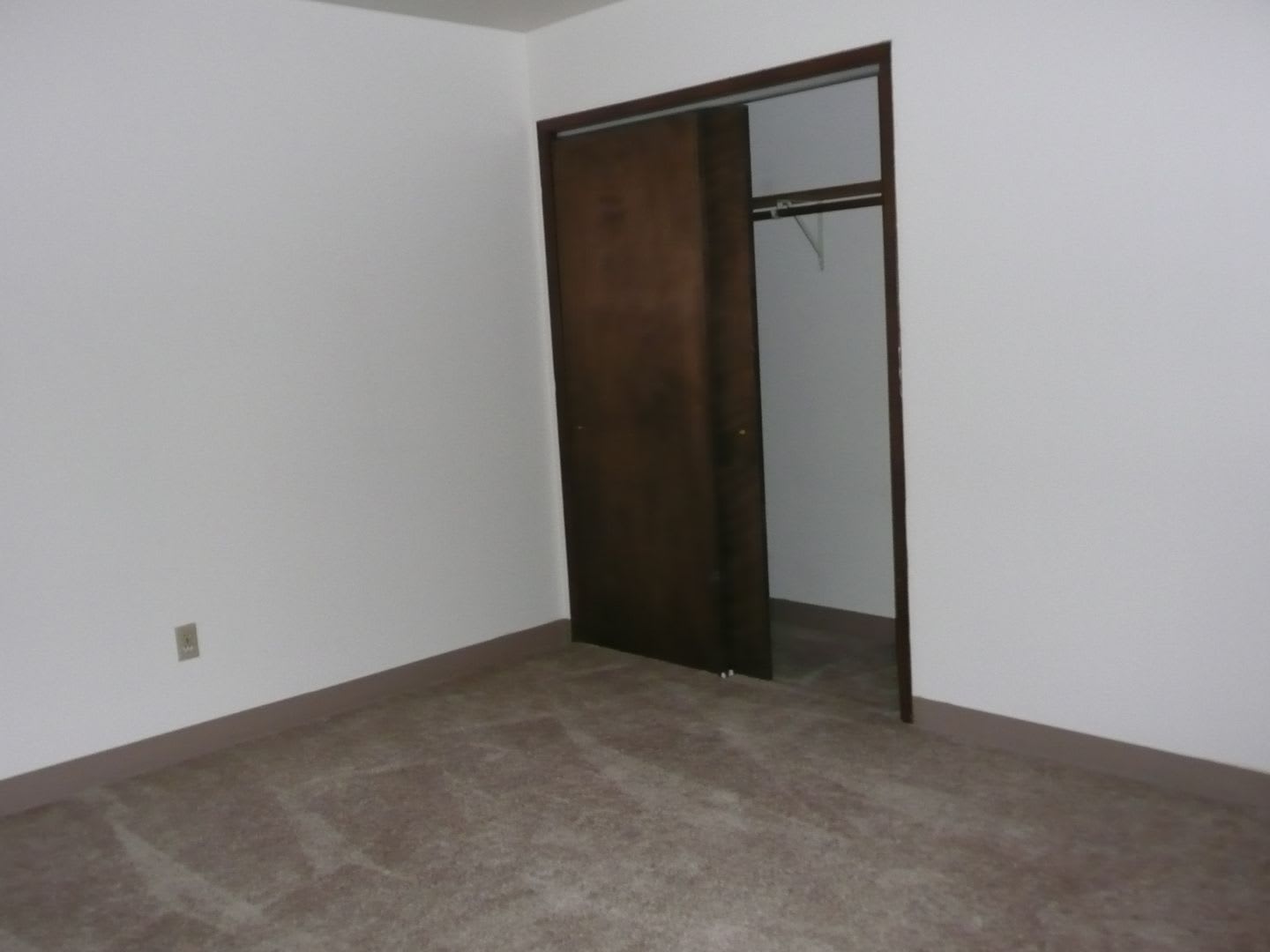 South Anchorage Great Two Story 2bed with W/D – photo 2