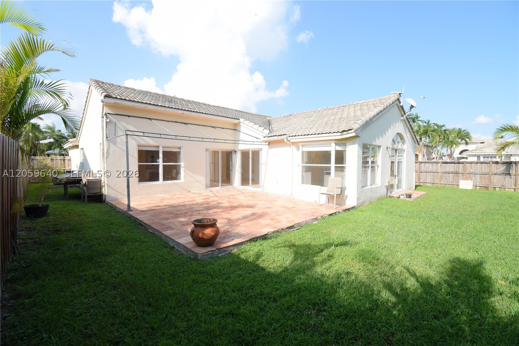 15860 SW 77th St – photo 4