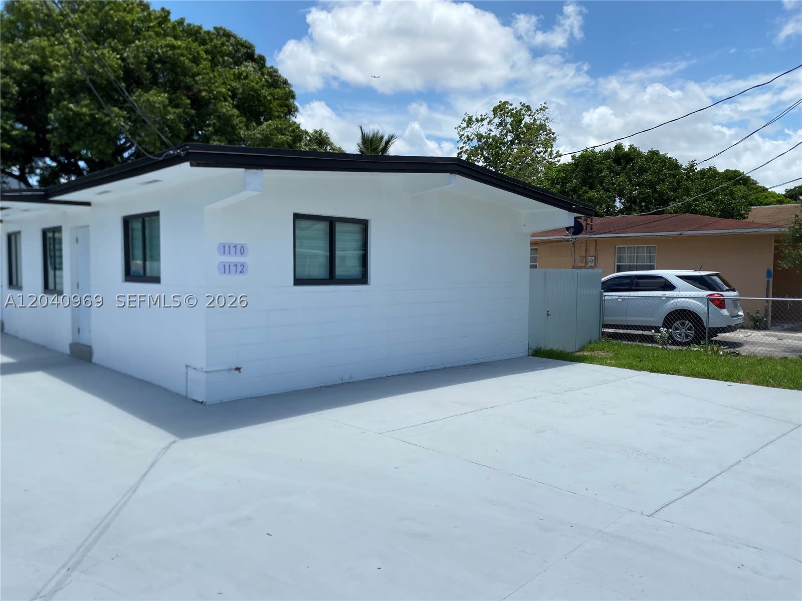 1170 NW 25th St – photo 2