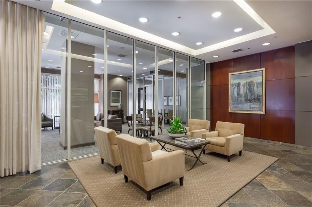 2626 Peachtree Road NW – photo 4