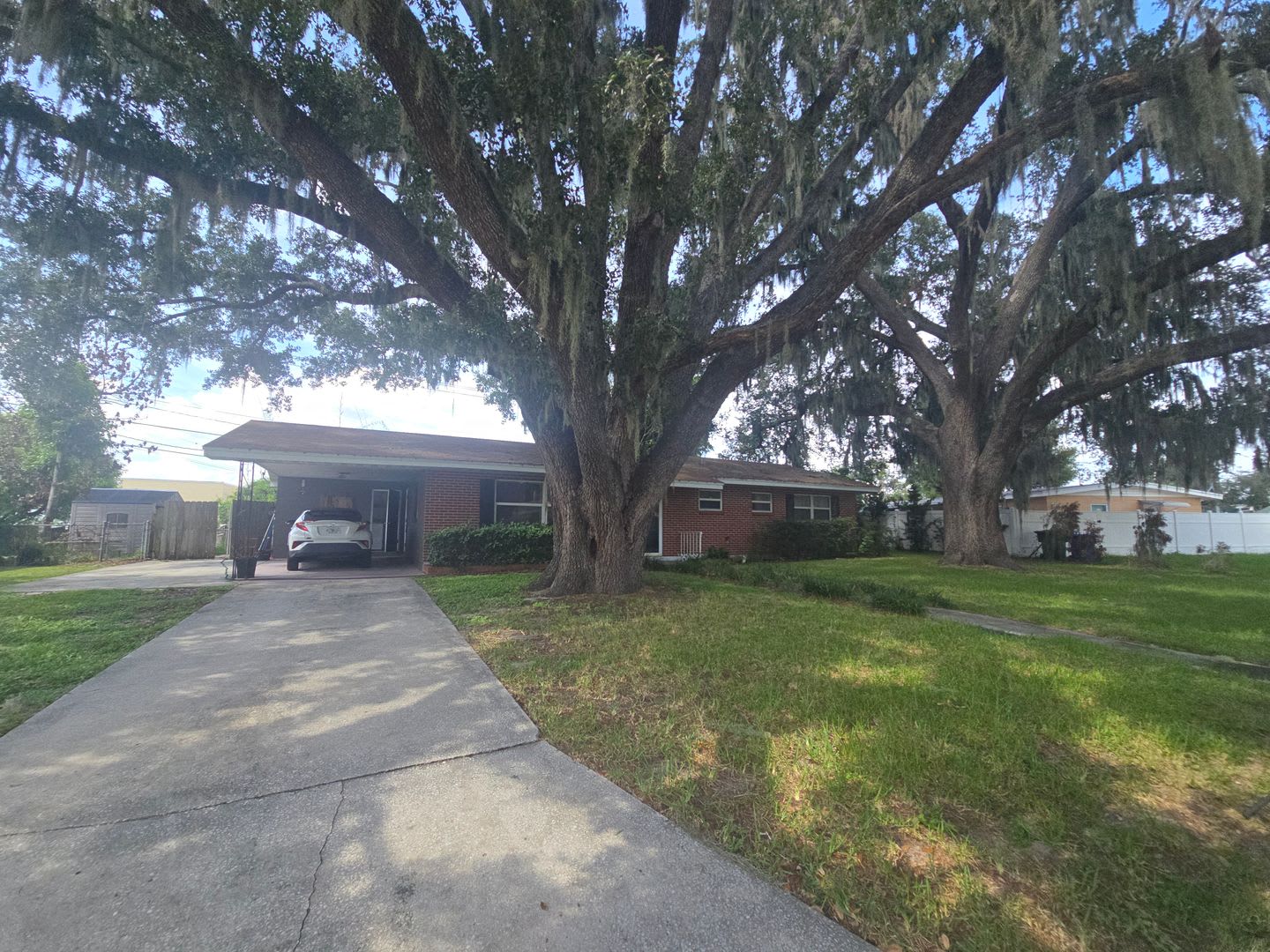 3 Bedroom 2 Bath Home Great Location – photo 1
