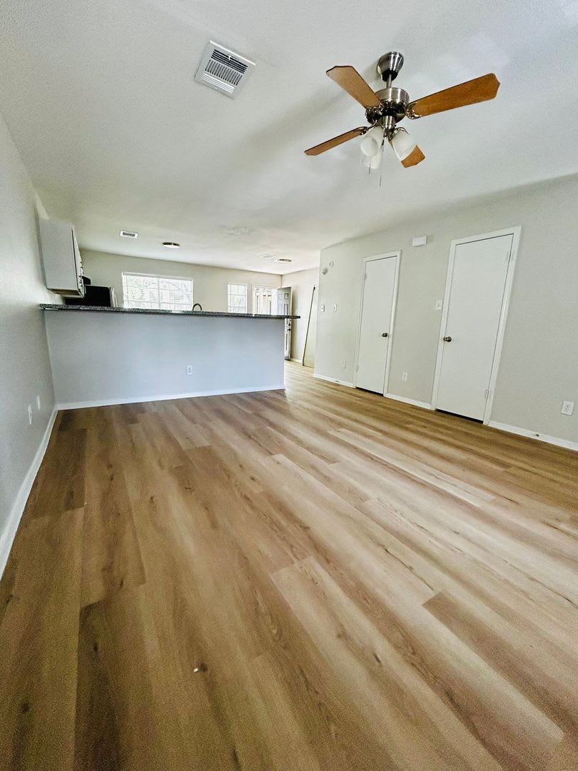 Spacious two-story, two-bedroom condo in the Greenbelt – photo 3