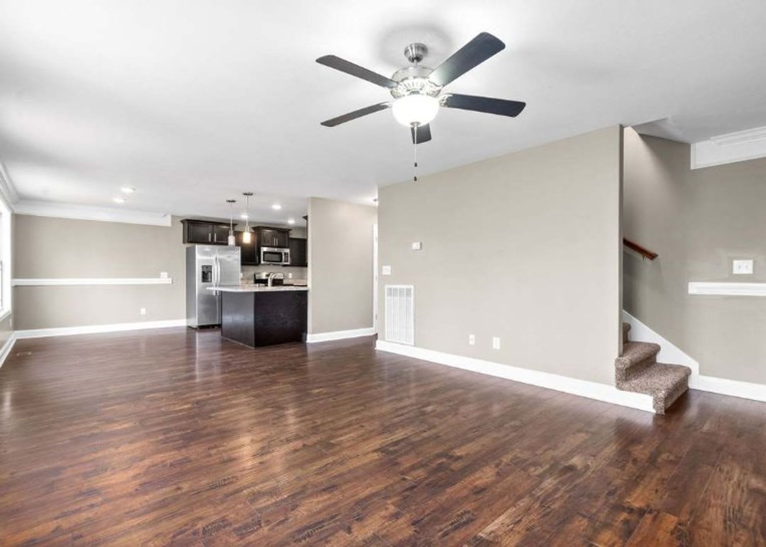 SPECIAL GRADUATED RENT OFFER! – photo 4