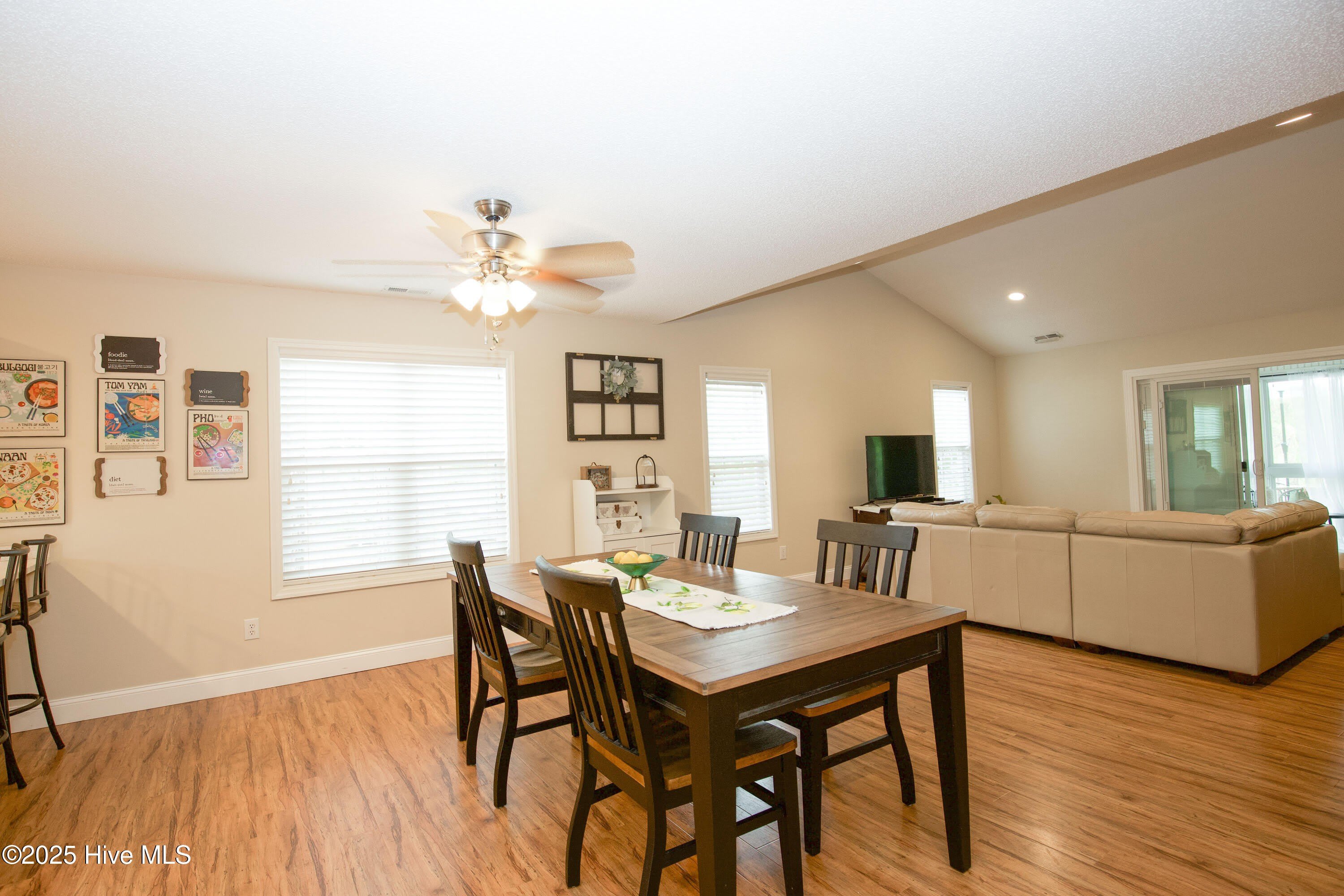225 Adams Circle – photo 4