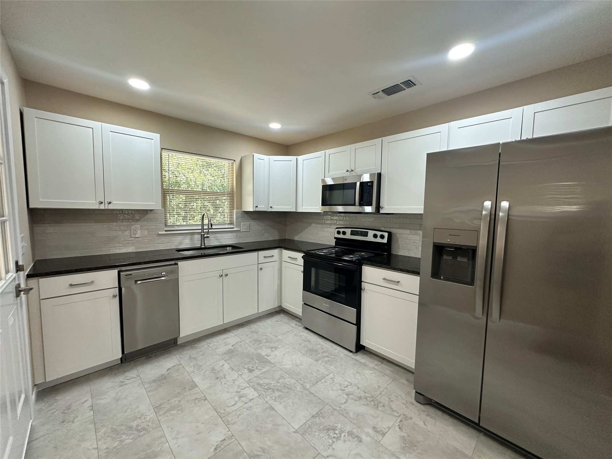 1213 S Lamar Street – photo 4